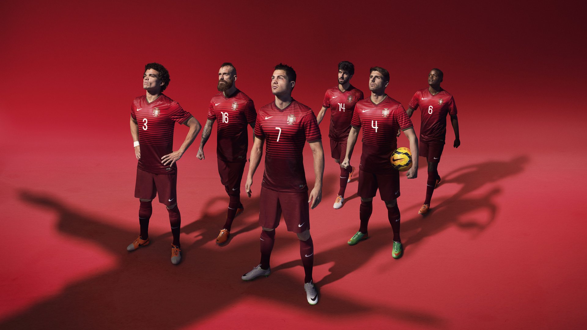 《英雄联盟》“未来之战”主题赛，创意无限！