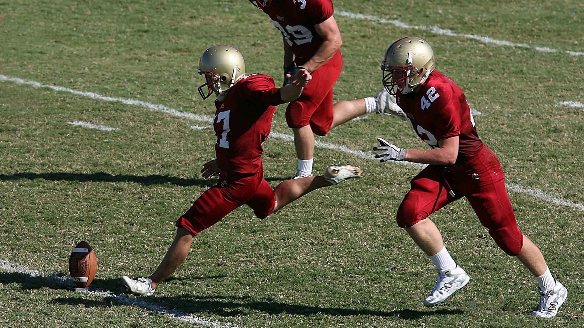 《王者荣耀》年度最强战队评选激烈，玩家投票热火朝天，王者荣耀最强战队的名字是什么
